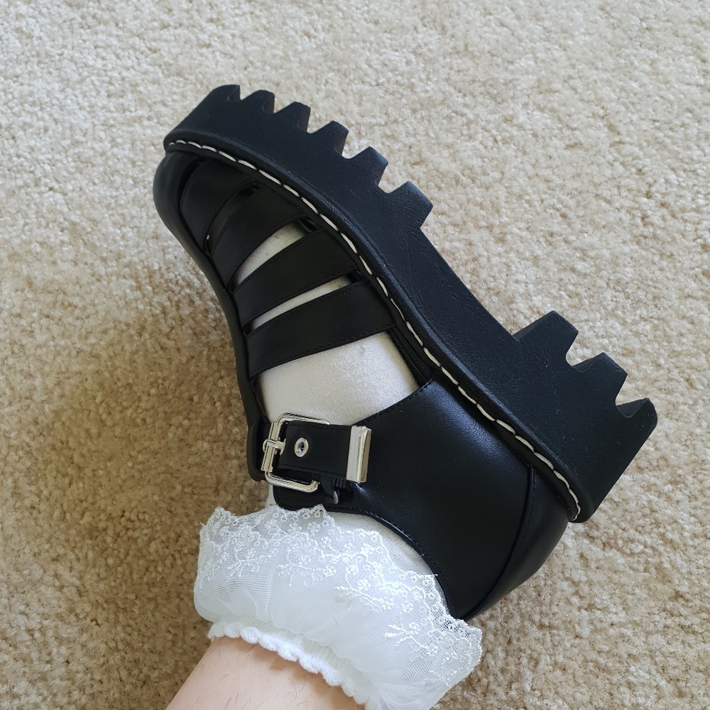 Lamoda platform sandals